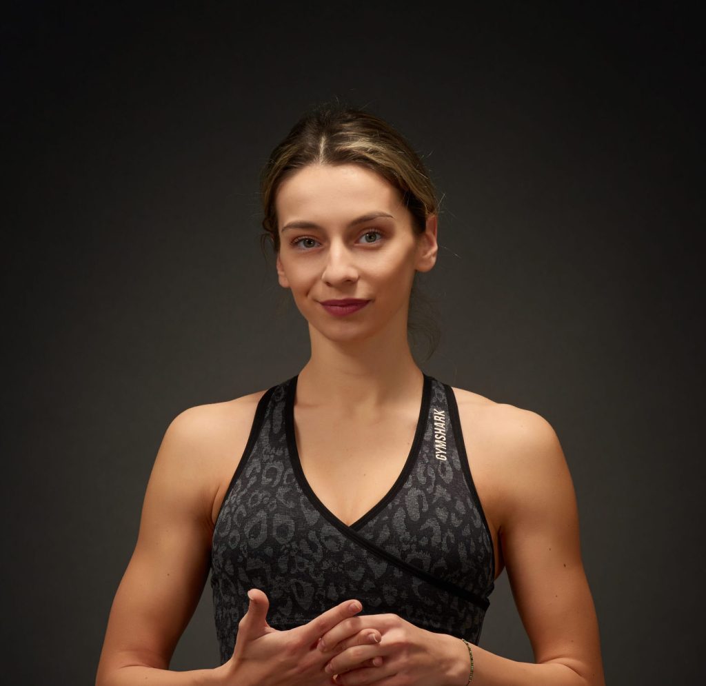 instructor Mădălina Serbanescu